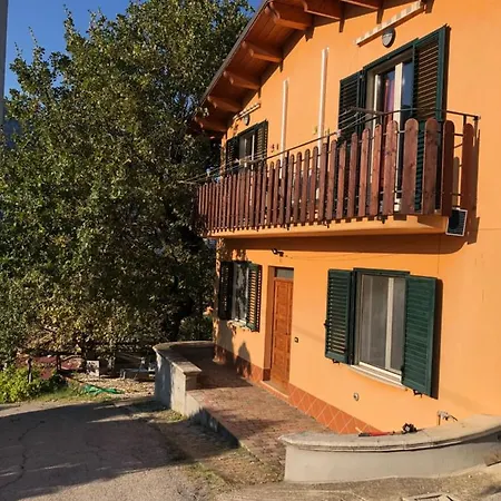 Agriturismo La Casetta ゲストハウス