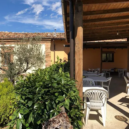 Agriturismo La Casetta ゲストハウス